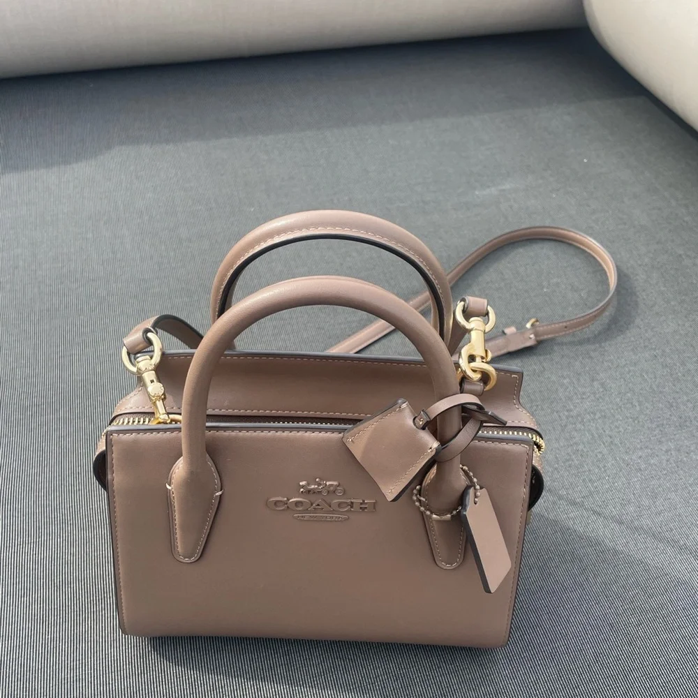 COACH Andrea Carryall Leather Bag - Picture 12 of 14